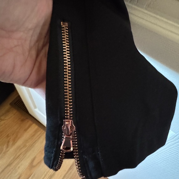 Dalia Black Pull-on Pants‎ Size 8 - Picture 6 of 9